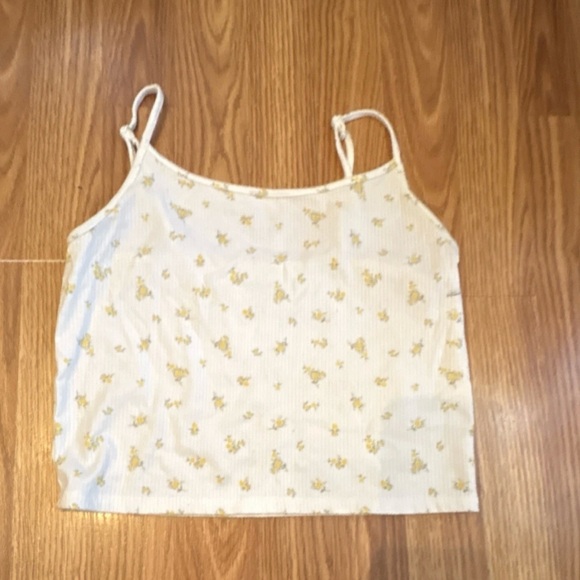 Stylish Women's Tops Collection - Picture 4 of 14